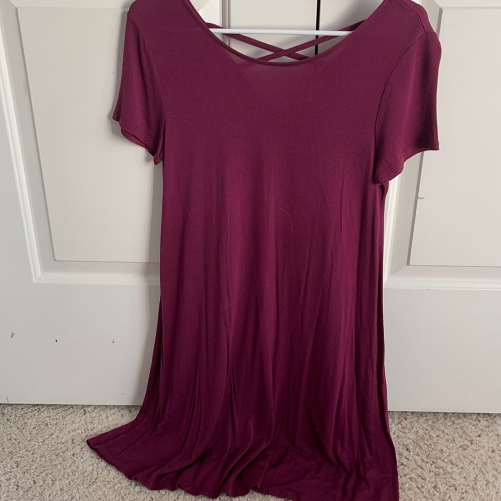 Burgundy short sleeve dress